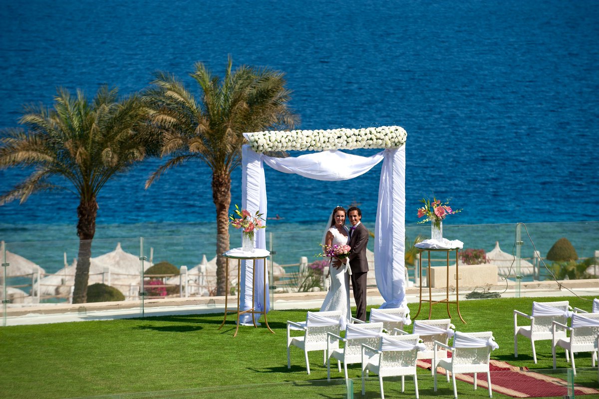 SRArabianBeach's tweet photo. Tell us how do you imagine your wedding beach to be like?

#SUNRISEResortsAndCruises #SUNRISEArabianBeachResort #RedSea #SharmElSheikh #ThisIsEgypt #Egypt #Vacation #Travel https://t.co/JcOL5TahYy