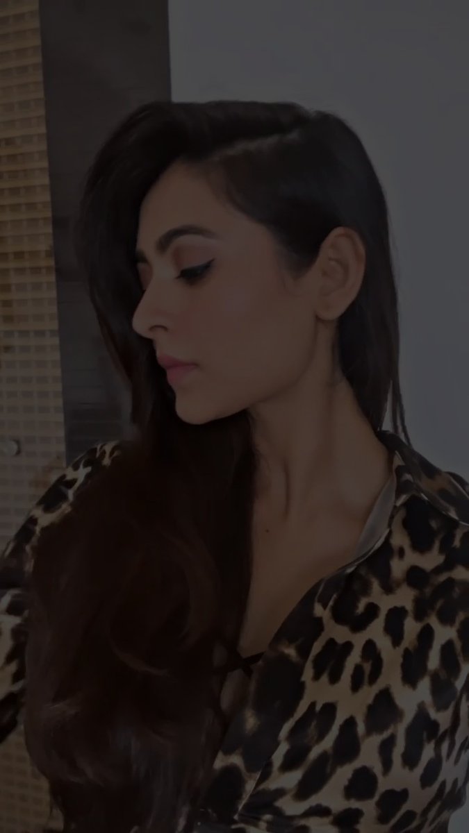 franstirlingg's tweet photo. •ᴛᴜ ᴄʜᴀᴀɴᴅ ᴋᴀ ᴊᴀɪsᴇ ᴛᴜᴋᴅᴀ ʜᴀɪ ʀᴇ•
#ShivangiKhedkar https://t.co/qUlq2HekCq