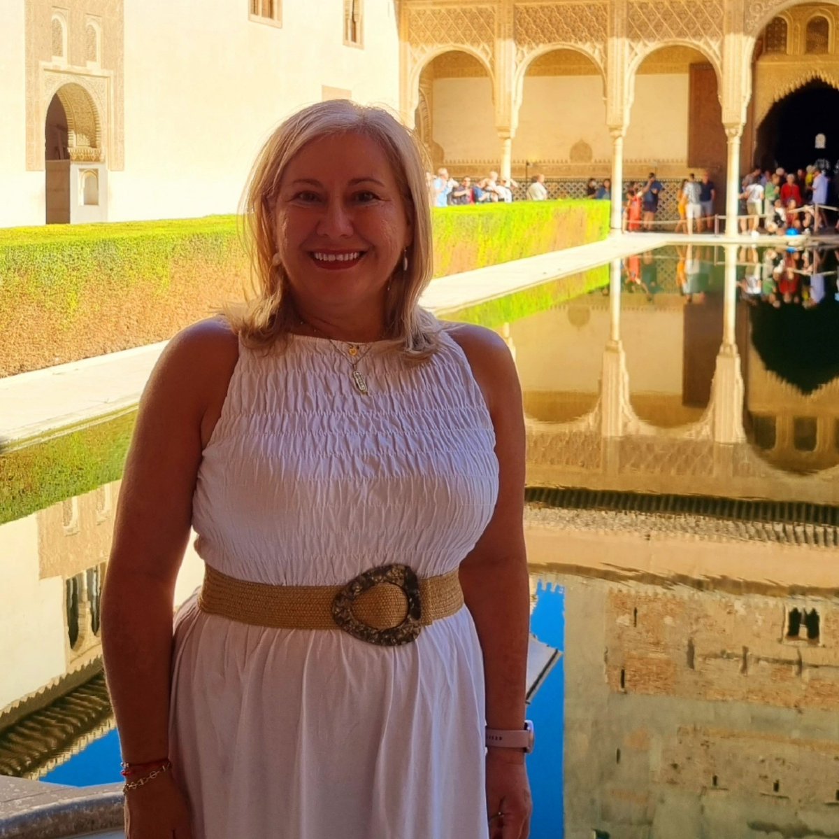maritahermano's tweet photo. #NuevaFotoDePerfil
#GranadaMiTierraSoñada
#VolverSiempre
#Alhambra https://t.co/pBw0R2qFyJ