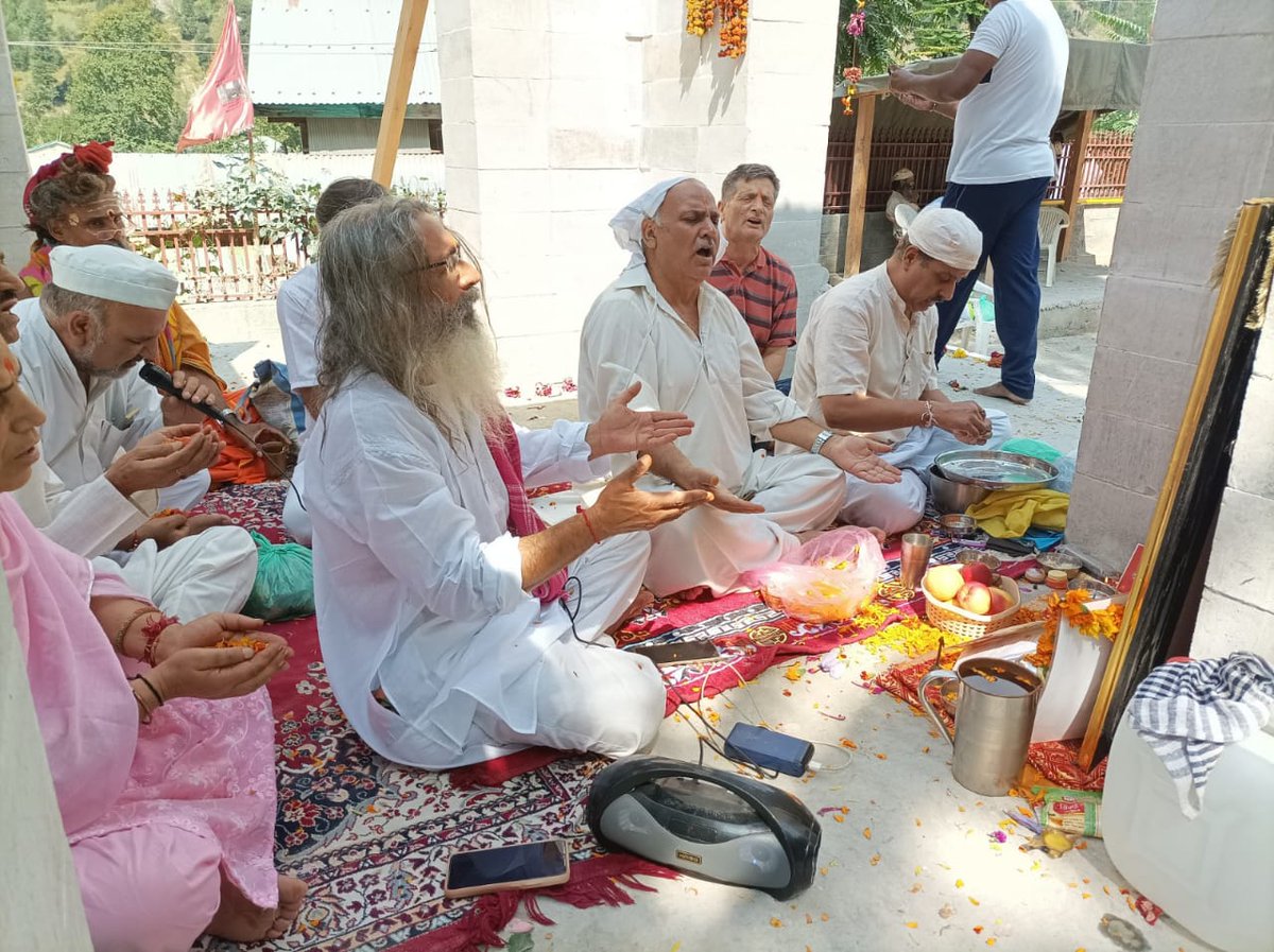 singh_meelu's tweet photo. Historic day at #Tithwal #Karnah today in J &amp; K. Charri Mubarak Yatra performed upto zero line on CTCP bridge on holy Kishenganga River along Line of Control. After 75 years. Under the aegis of Save Sharda Committee.
Sharda Yatra Temple &amp; Gurdwara also nearing completion there. https://t.co/Ijf9PiLL8d