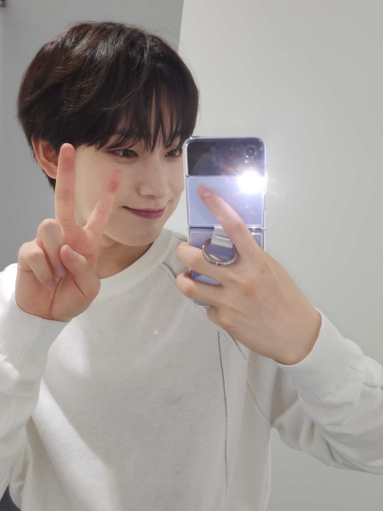 ssu22n's tweet photo. 천사같아아기야아아..
너무이쁨 ��짜내눈에는선우밖에안보여 https://t.co/C2T3xeunFf