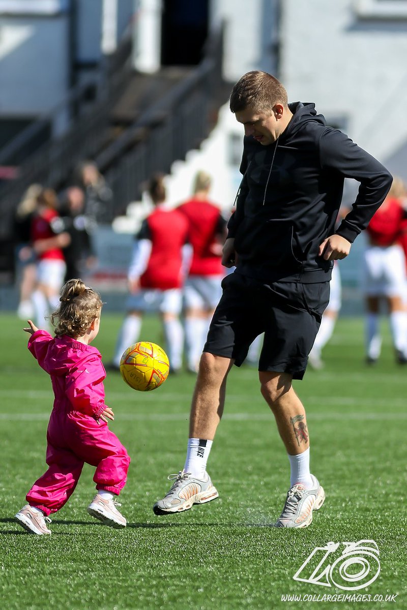 CollargeImages's tweet photo. The @RenfrewLadiesFC #YoungFootballer program was launched today ahead of the @SWFChampionship game against @AyrUtdGirls #Academy #DevelopmentFootball #PlayerPathway #NewStart https://t.co/3YhGL58ixl