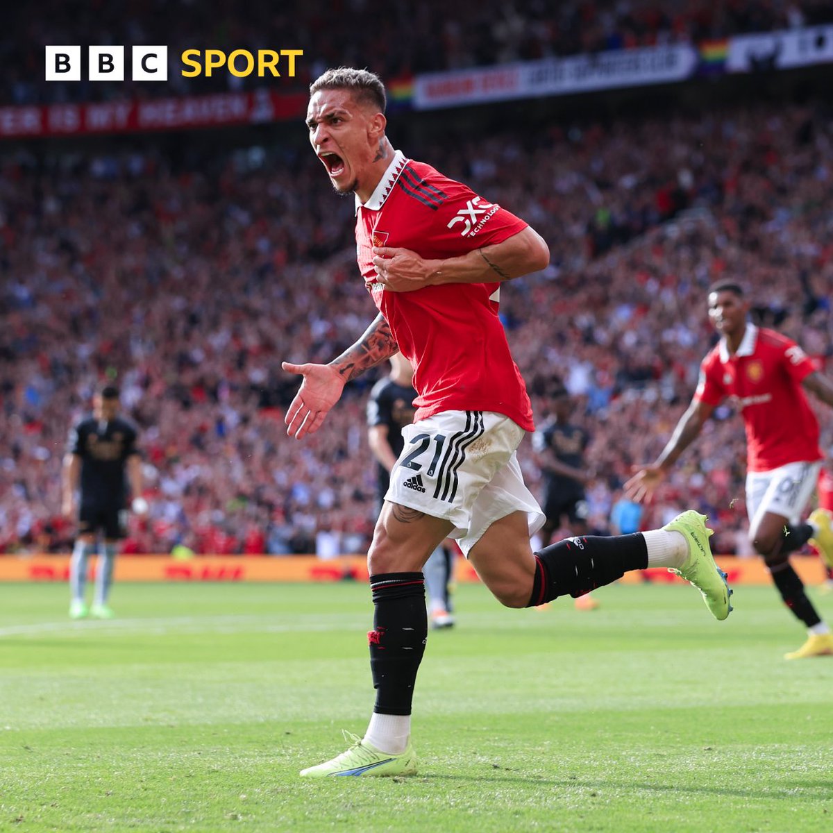 BBCMOTD's tweet photo. Reckon Antony enjoyed his first Manchester United goal? 😅

#MUNARS https://t.co/MfGtAI2gxN