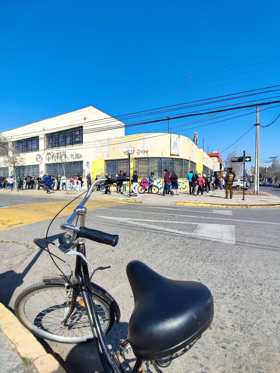 rolanalvarez's tweet image. #AVotarEnBici Deber cumplido en este día histórico para #Chile .un proceso muy expedito y mucha alegría en la ciudadanía. @mueveteCL