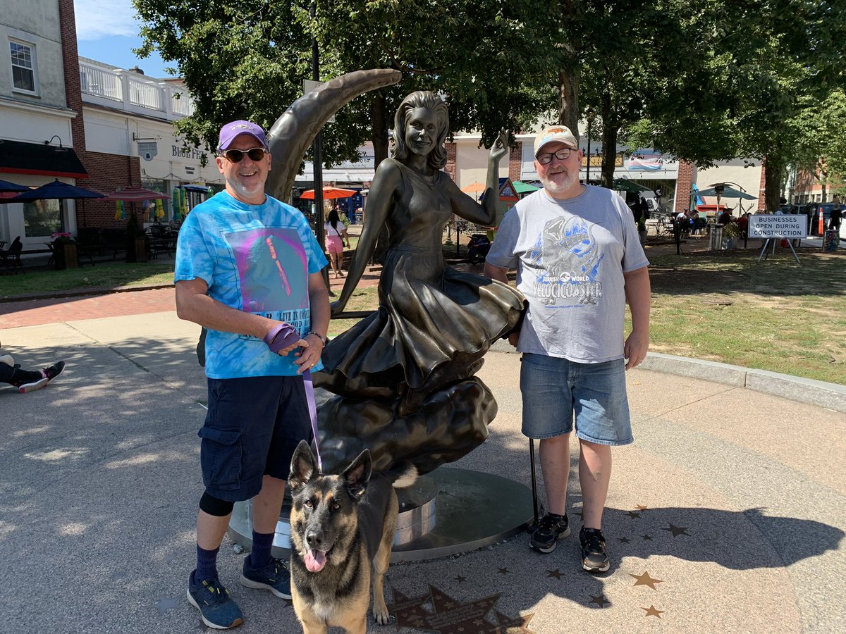 In Salem at the Bewitched Elizabeth Montgomery Statue. #GermanShepherd #gsd #SalemMA #Bewitched #ElizabethMontgomery