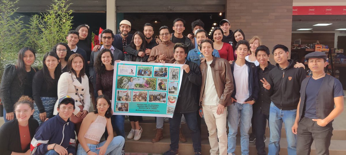 fisicaynanoYT's tweet photo. Ayer despedimos a la profesora Mayra Peralta, PhD. Una excelente profesional, compañera y amiga a quien agradecemos por sus enseñanzas y le deseamos mucho éxito en esta nueva etapa. Feliz viaje Profe Mayra 🥹 https://t.co/1a5R9ci9f2