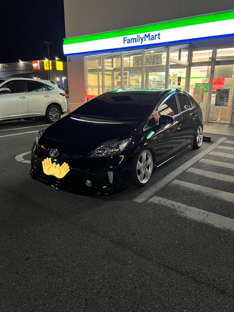 Daaiki8008's tweet photo. 最近やった事
・フロント30パーフィルム
・キャンバー８度
・メンバー上げエンジン上げ加工
・ナンバー穴スムージング
今からタイヤ165/40/17にする https://t.co/Qsya3hZHk3