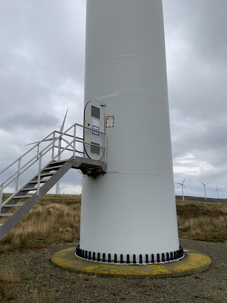 jmireland's tweet photo. Turbine 30 #OpenDoorsDay at Fallago Rig wind-farm @EDF_Renewables https://t.co/ba988wu6F1