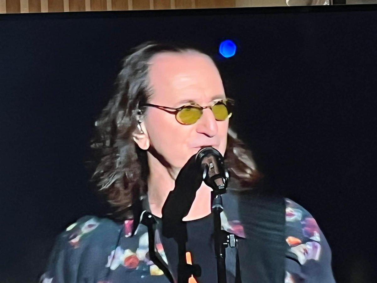 jeffstern's tweet photo. From Wembley Stadium on 9/3/2022 https://t.co/VHlmdzZril