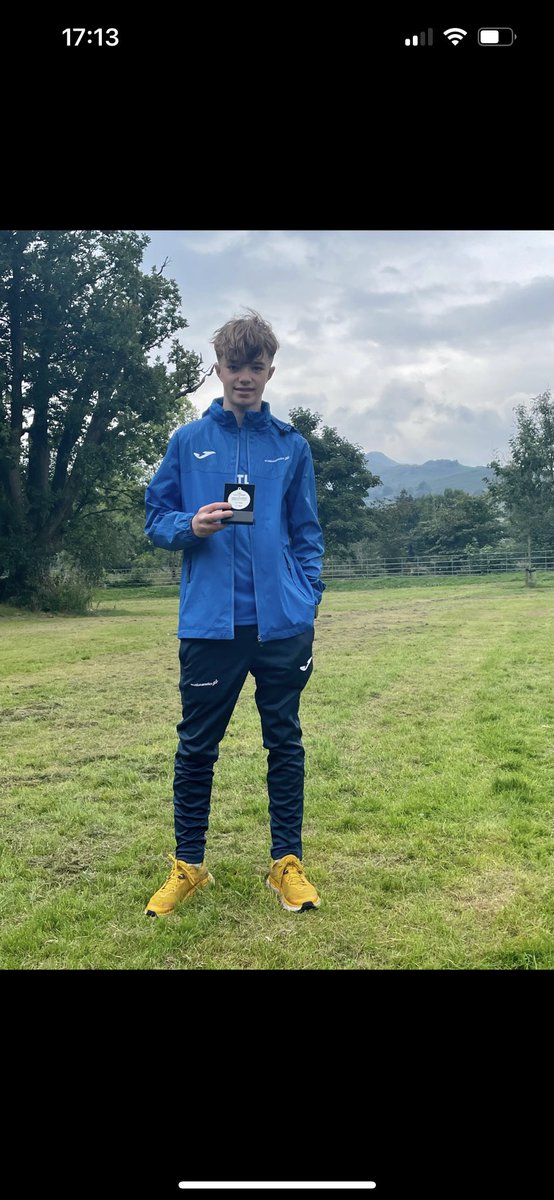 PGSHWB's tweet photo. 🏴󠁧󠁢󠁳󠁣󠁴󠁿🏃🏽‍♂️ MEDAL ALERT 🚨🥈

Well done to our very own Struan Gatherer (S4) who picked up a @BritAthletics silver medal whilst representing Scotland in the British and Irish Mountain Running Championships.

All of us here @PerthGrammar are very proud of you Struan!

Well done!

💛🖤 https://t.co/yTcxtbrikh