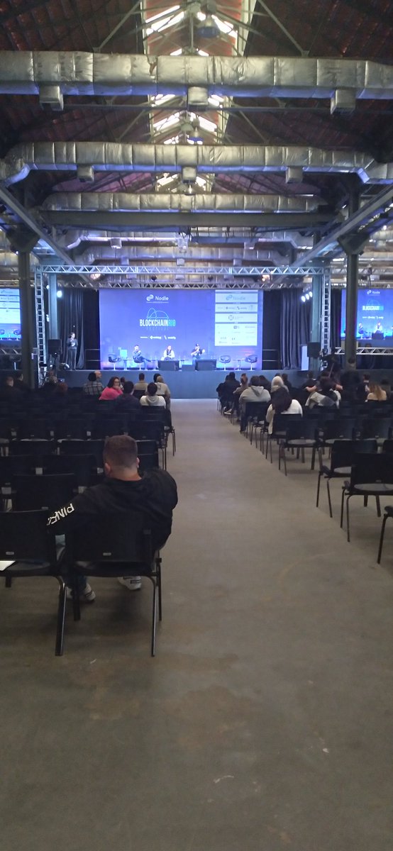 Favelaverso's tweet photo. Estamos aqui no @blockchain_rio . https://t.co/MtNIolWOOk