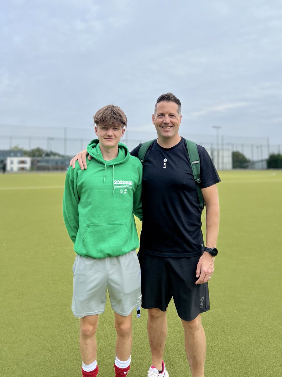 NeilMcKee77's tweet photo. Great to make it over to Loughborough this weekend to cheer Matthew on, playing hockey with @UlsterHockey at the UK National Games @_SchoolGames #goMatthew ❤️🤩🏑 https://t.co/N2n7D4vvBm