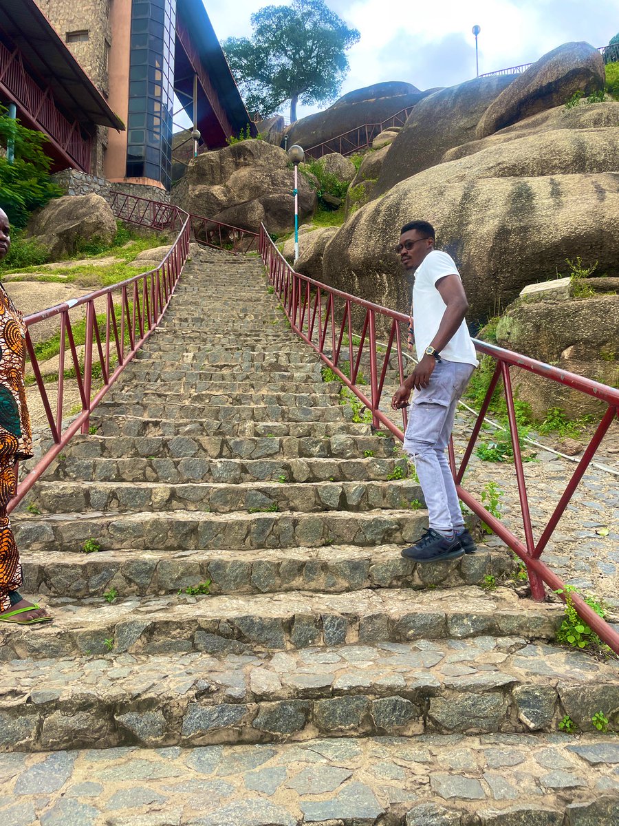 TheAfricanHobo's tweet photo. Be lọ s' Abeokuta ìlo Olumo
Bẹ ba ra'lake ẹ ba mi ki - @BrymOlawale https://t.co/QOj1XPtIi4