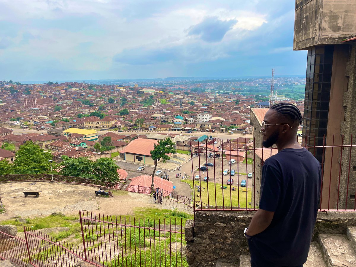 TheAfricanHobo's tweet photo. Be lọ s' Abeokuta ìlo Olumo
Bẹ ba ra'lake ẹ ba mi ki - @BrymOlawale https://t.co/QOj1XPtIi4