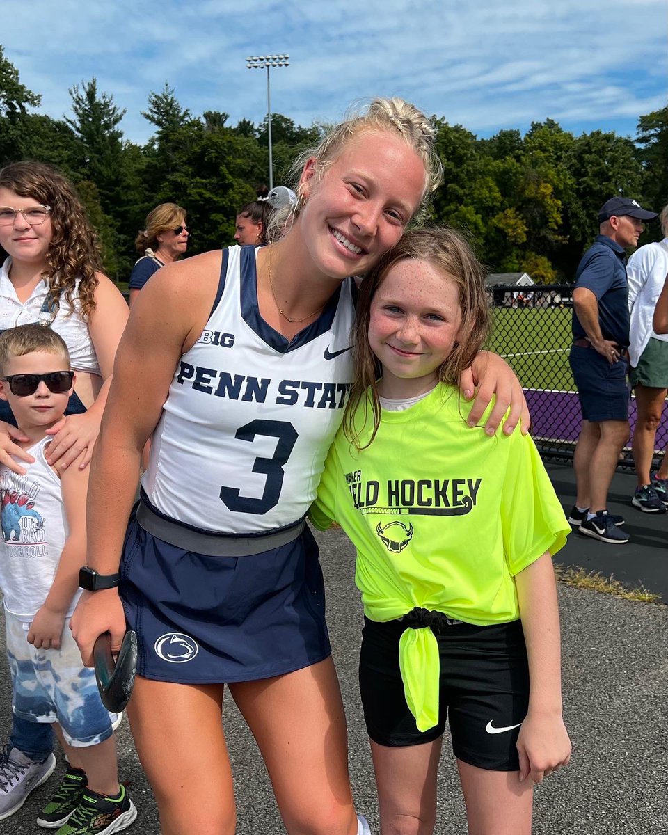 BreannaCohn's tweet image. .@PennStateFH awesome W yesterday! You made this hopeful future Penn State player’s dream come true.
Big shout out to @s_gladieux for being an inspiring role model 🏑!