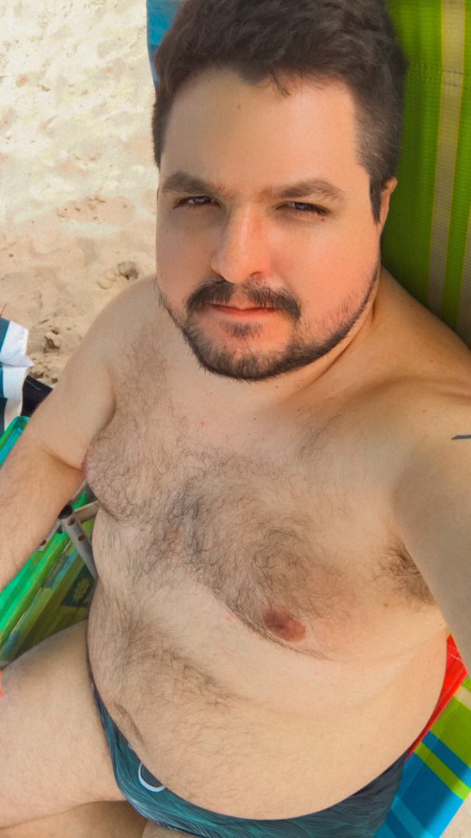 brunohdm92's tweet photo. Dia de praia 🏖🐳 https://t.co/s90qFo5BSH