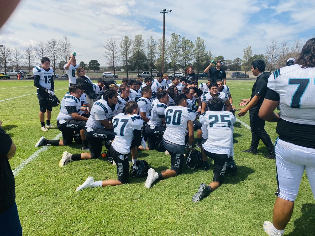 OrganMountainHS's tweet photo. JV Football tops MHS 18-7 on beautiful Saturday afternoon! Go Knights!!! https://t.co/XcDHbaFKSA