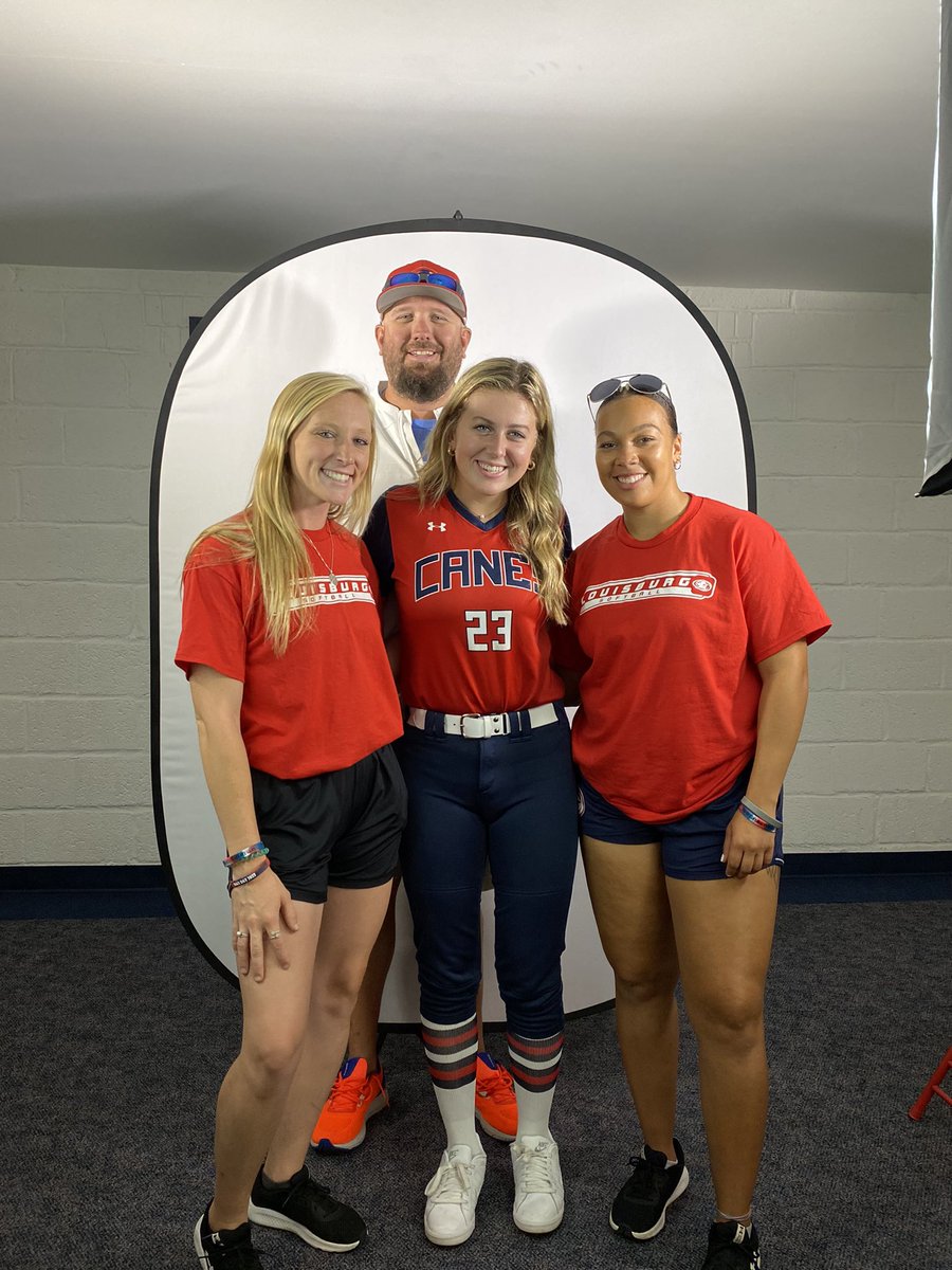 Kayceemc04's tweet photo. I would like to announce my commitment to Louisburg College to further my academic and softball career! I want to thank all my coaches and family members for getting me to where I am today. Cant wait to keep playing the sport I love!  Roll Canes🤙 @CoachLee_LC  @NCSparkSoftball https://t.co/u8gHt0rtKu