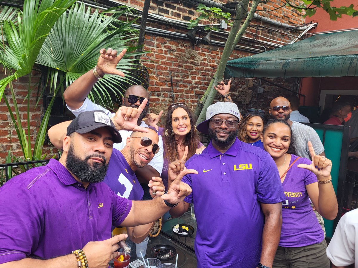 TeamSwish2022's tweet photo. Let's Geaux!!! https://t.co/rQIpah6gvx