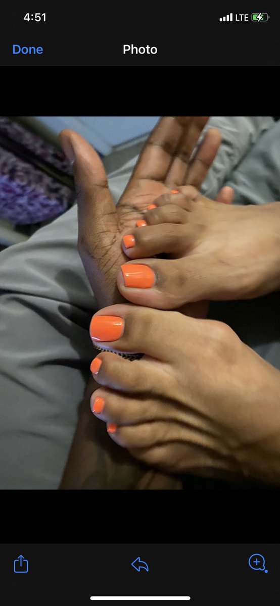 qlovestoes's tweet photo. Ms. Cherries gorgeous square toes. US size 10
#feet #toes https://t.co/z79qBz4C7p