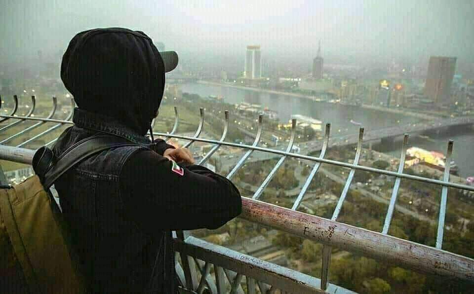 artt_28's tweet photo. ليتني أبكي جبرًا..فقد أرهقني بُكاء التمنّي . https://t.co/ZMP9UKbreF