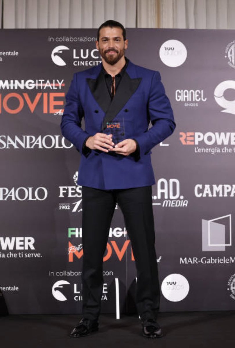 📌Filming Italy Best Movie International Award for #CanYaman 

#CanYamanBestMovieAward22  #CanYamanVenezia79 FILMINGITALYBESTMOVIE22