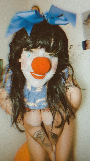 Made some clown porn today https://t.co/PffZpSeya9<a href="/tag/mvsales"class="tags"><span>#mvsales</span></a>