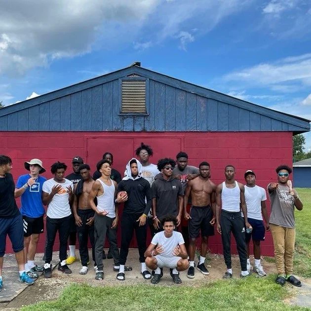 BowieHighFB's tweet photo. What A Great Day To Be A BullDog...Thank You To The Players &amp; Parents That Gave There Time, Energy And Effort To Bond And Bulid!!! #WeAreBowie #EnergyAndEffort https://t.co/pYSaEXsewH