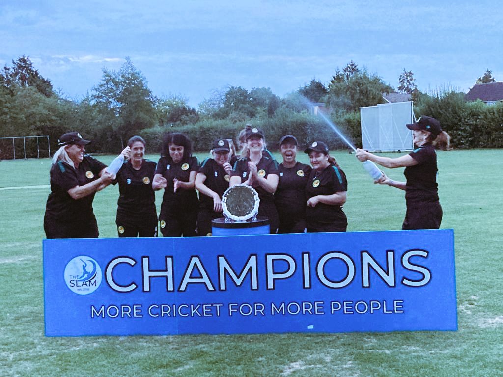 <a href="/SurreySlam/">Surrey Slam</a> Plate Winners 2022. Yeah baby! Oi <a href="/WOTcricket/">Walton-on-Thames CC</a> make some room in the trophy cabinet this baby is coming home 😉
Special thanks to Matt and #SurreySlam team for all you do and helping grow the game 🏏