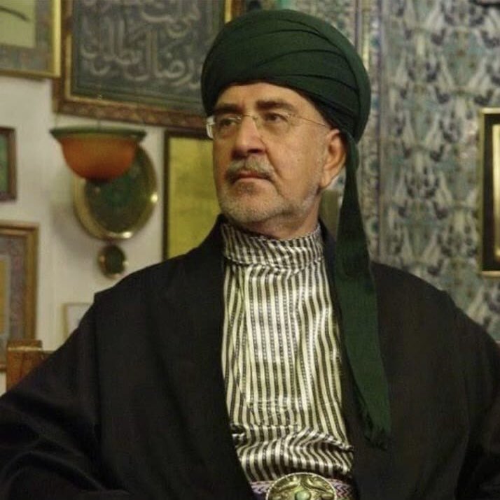 Hace Ömer Tuğrul İnançer beyefendinin makamı âli olsun.