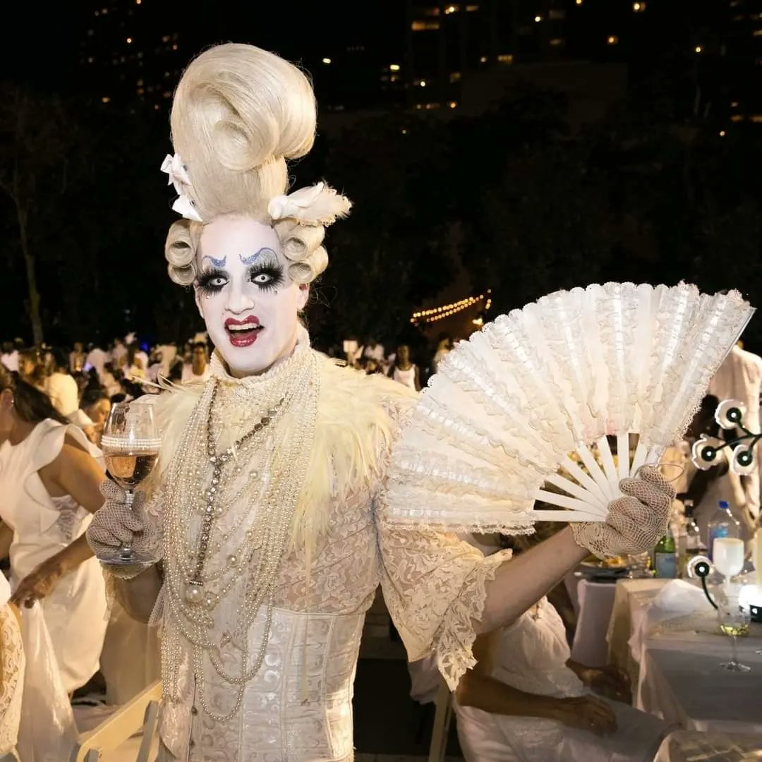 dinerenblancrva's tweet photo. Come with your A-Game, Creativity, Elegance and Excitement: Diner en Blanc is coming back to Richmond!!! #DEBRVA2022 #getyourwhiteready

#dinerenblancRVA #fashionstyle #rvaevents #virginiaisforlovers #masks #hats #allwhiteattire #debready https://t.co/RqMRPsNkiq