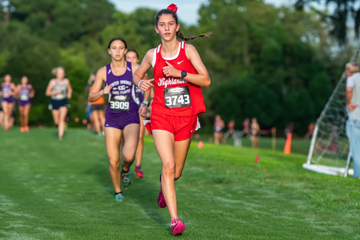 bobgallimages's tweet photo. .@LHPS_athletics @lhpsnews @LHPSXC Click on https://t.co/av1qCzbgyW to go to the photos from the Winter Springs XC meet.  That page also has links to all current year games and events. https://t.co/gH8gj1EylH