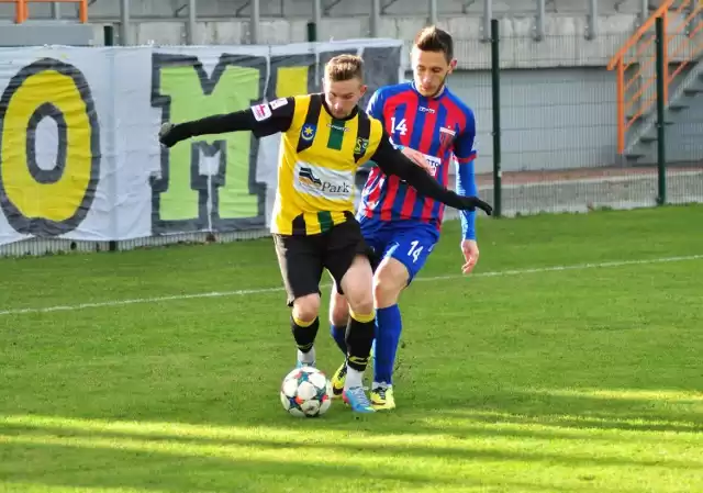 Kalendarium57's tweet photo. Dziś swoje 32. urodziny obchodzi nasz były pomocnik - Maciej Domański! Aktualnie Maciek gra w Stali Mielec, z której zresztą przyszedł do Siarki. W naszym klubie rozegrał 21 meczów, w których zdobył 2 bramki, a także zanotował 7 asyst. Wszystkiego Najlep(S)zego! https://t.co/1xrWBnh6sV