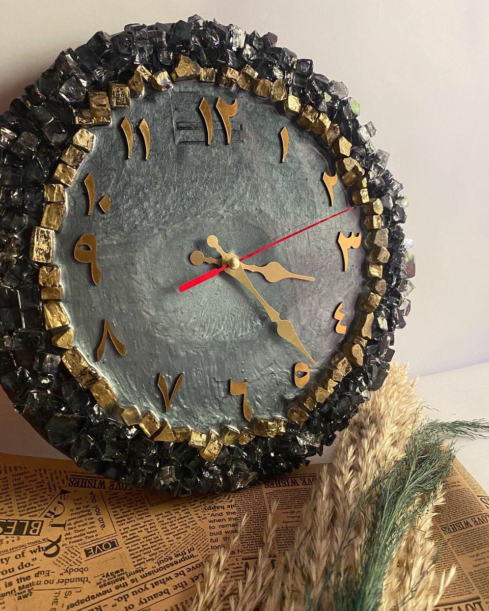 Galeristee's tweet photo. 30 cm handmade wall clock✨💙
.
.
.
#resin #resinart #epoxy #epoxyresin #epoxyart #customized #custommade #homedecor #handmade #handcrafted #handcraft #resincrafts #resinclock #resinclocks #artist #supportsmallbusiness #blowupmynotifications #viral https://t.co/ZbM5AOV1Mn