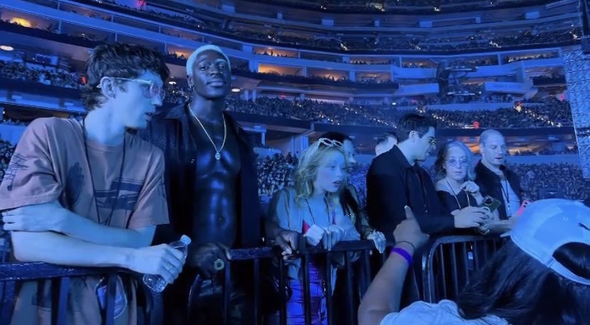 theidolupdates's tweet photo. The Idol cast and crew supporting Abel at his After Hours Til Dawn stadium tour. ❤️ https://t.co/oO6duIT9yp