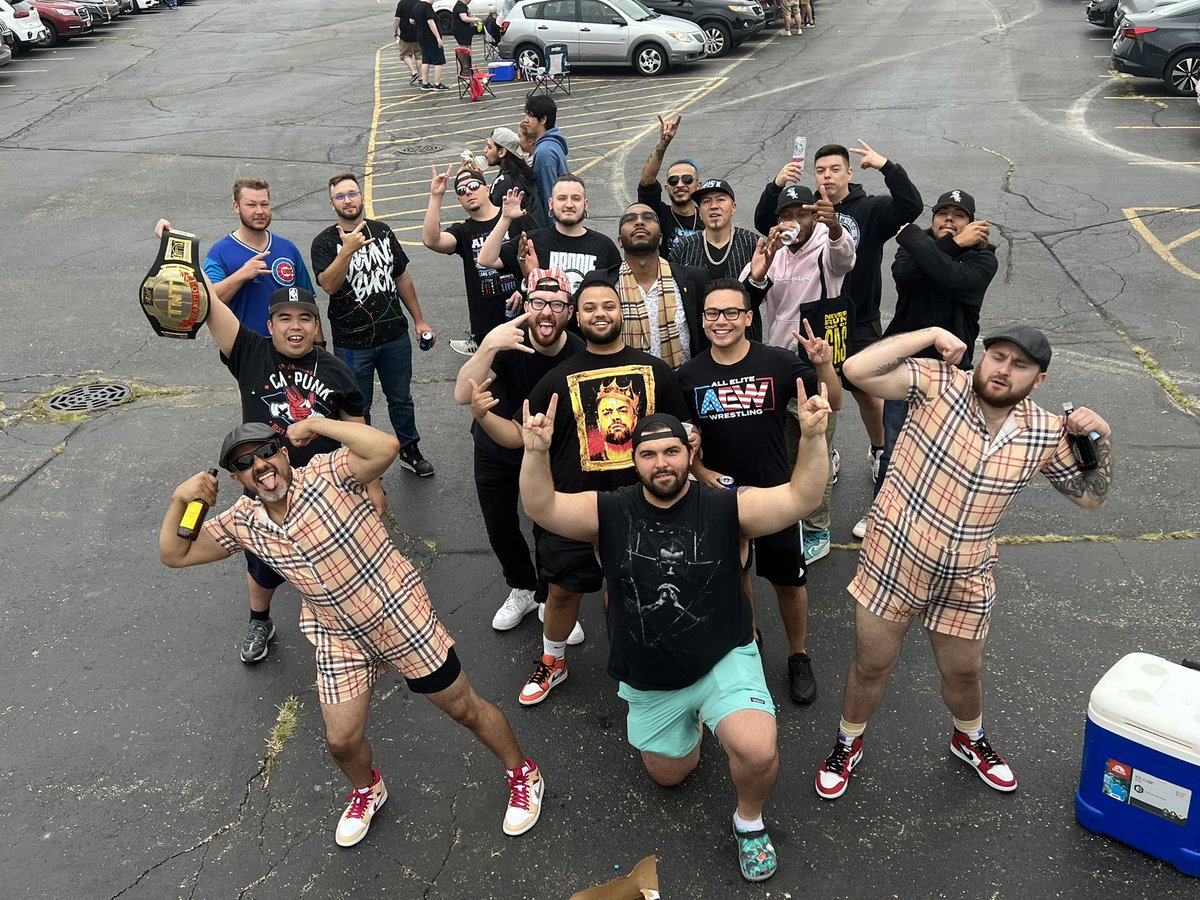 chadmikosz25's tweet image. the hottest tailgate in town

@dothemovepod 
#DoTheMove
#AEWAllOut