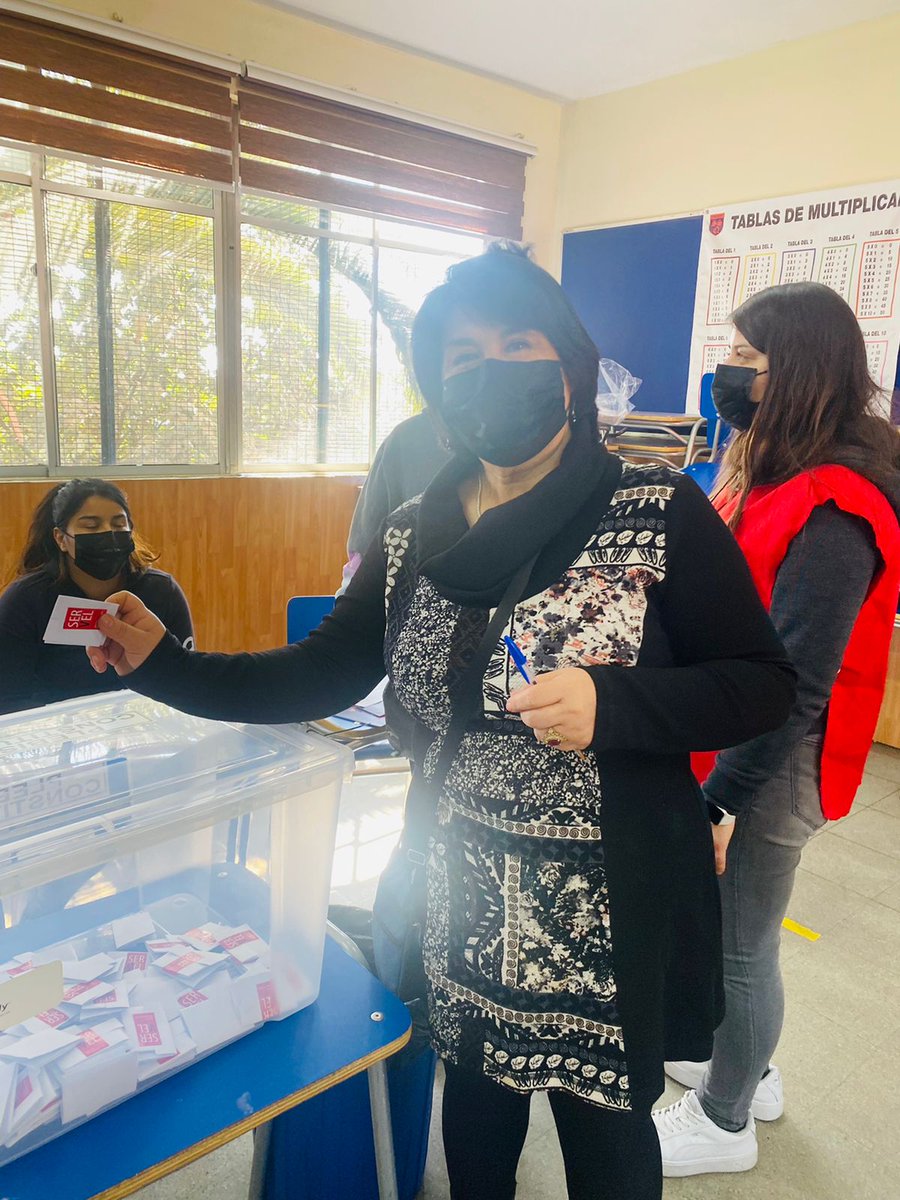 pa_soli's tweet photo. Cumpliendo con mi deber cívico 🙂 https://t.co/IUG0jmJgiQ