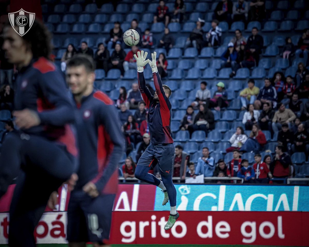 CCP1912oficial's tweet photo. 📸 Los movimientos pre competitivos del plantel Azulgrana en La Nueva Olla 🏟
¡Vamos Ciclón! 🌪
#JuegaElMásPopular
#CCPLIB https://t.co/PM5s666ptR