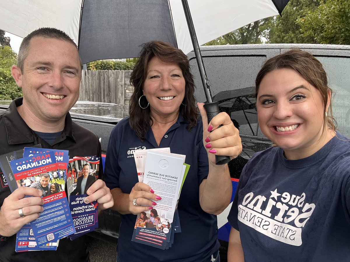 MarcForUsNY's tweet photo. We’re back at it in the Hudson Valley talking to voters! Today we’re thrilled to have @marcmolinaro @Sueserino4ny and Brandon Gaylord for Assembly knocking in Columbia county.  

Rain or shine we’ll be visiting your door soon! https://t.co/5qmQqETcp2