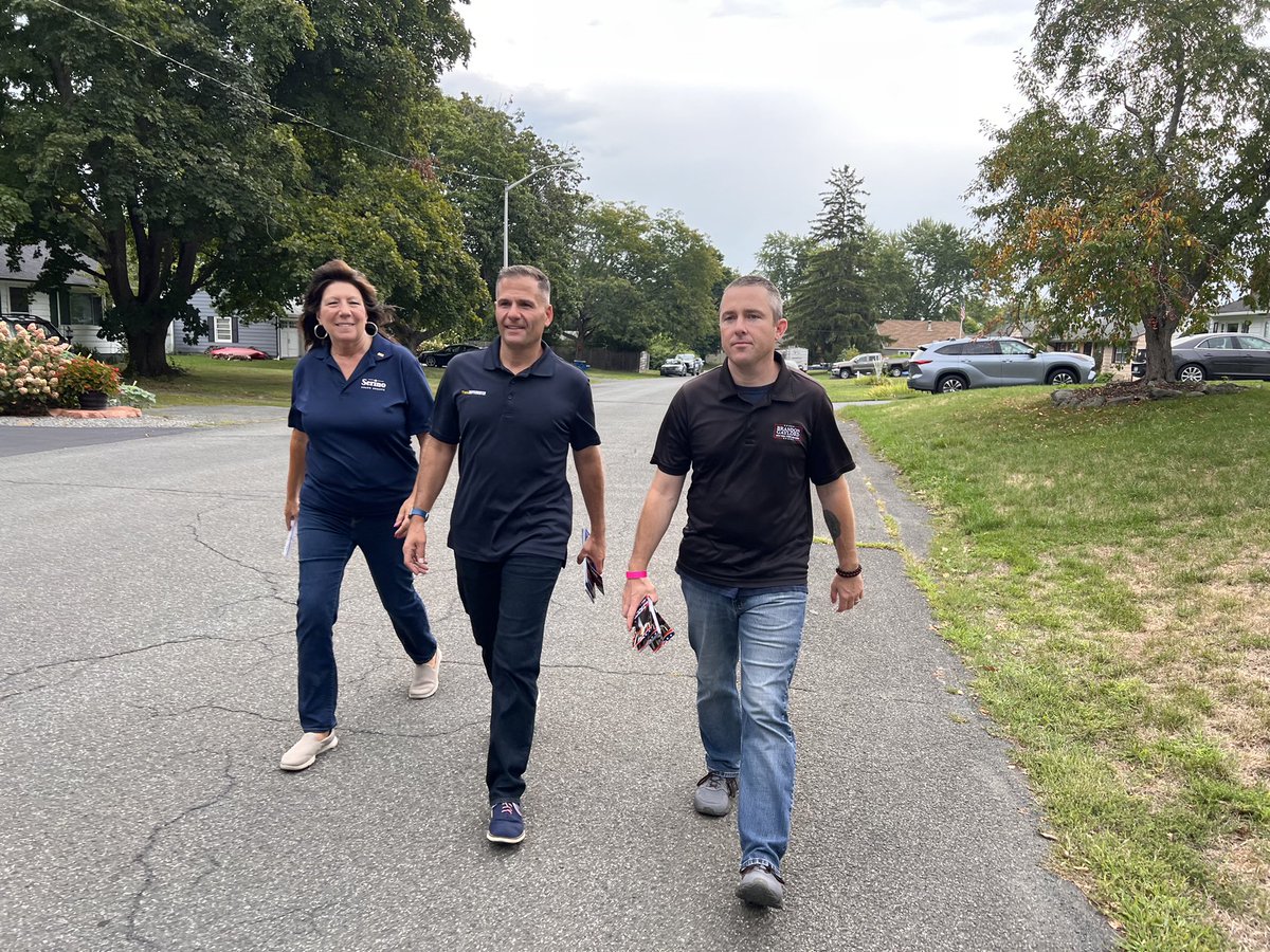 MarcForUsNY's tweet photo. We’re back at it in the Hudson Valley talking to voters! Today we’re thrilled to have @marcmolinaro @Sueserino4ny and Brandon Gaylord for Assembly knocking in Columbia county.  

Rain or shine we’ll be visiting your door soon! https://t.co/5qmQqETcp2