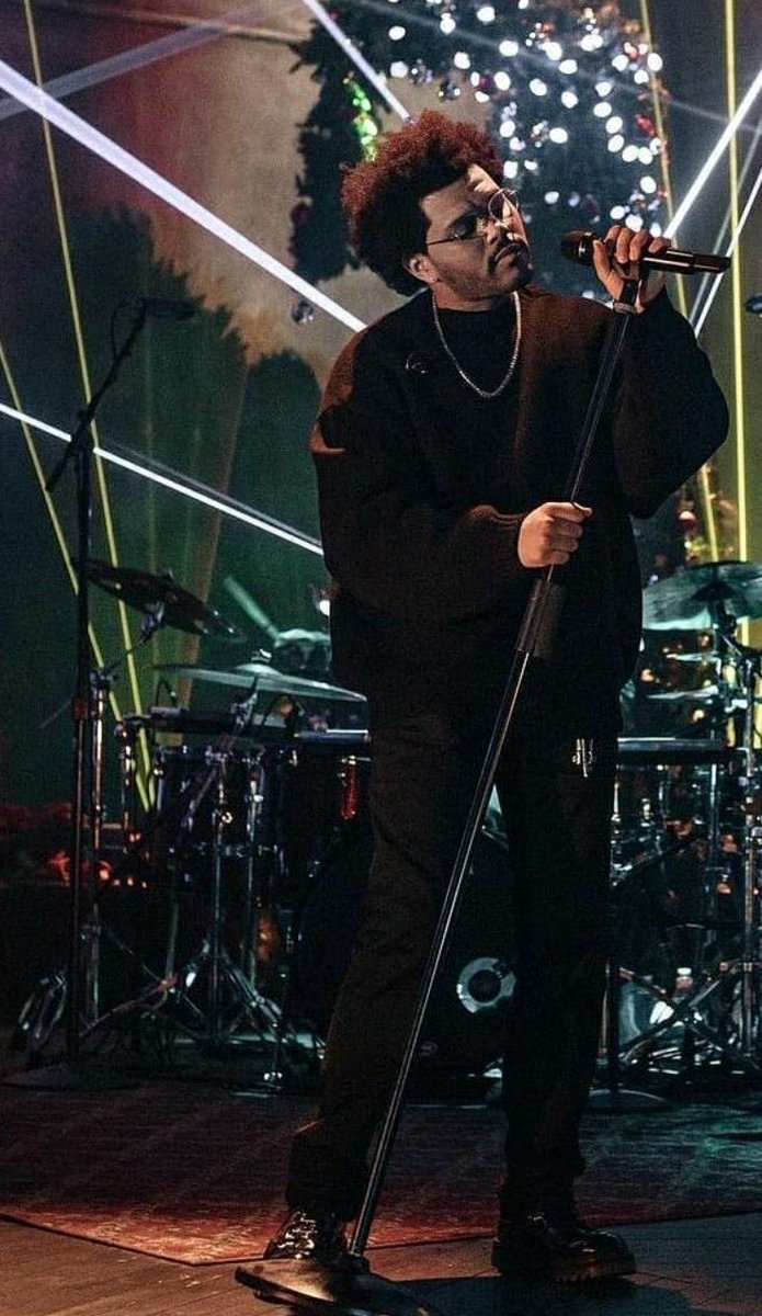 Y0U0W3M3's tweet photo. the only man ever #AbelAppreciationPost #weloveyouabel https://t.co/sivrmuVc1K