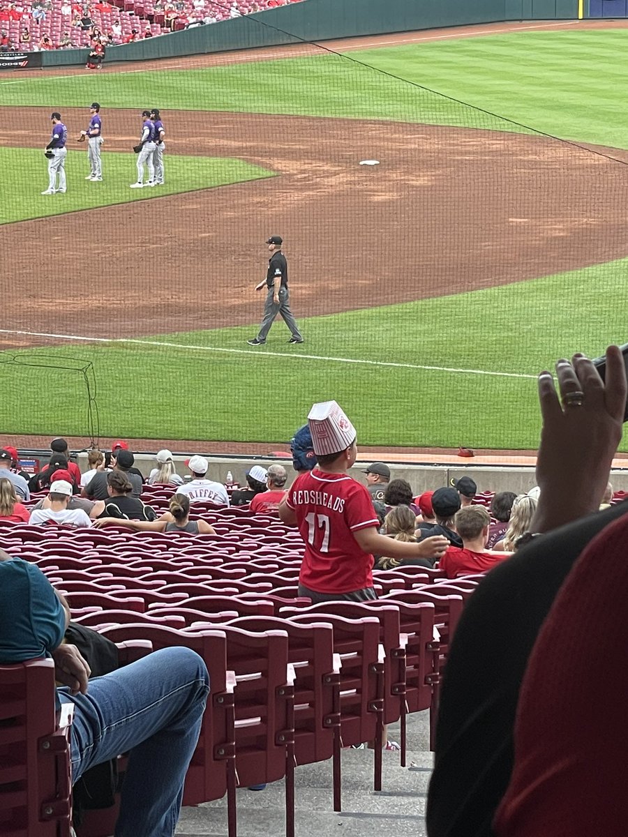 mrscheinbach's tweet photo. @Reds please put this kid on the board. He’s been waving at the cameraman all game. https://t.co/4ElCRtmZ41