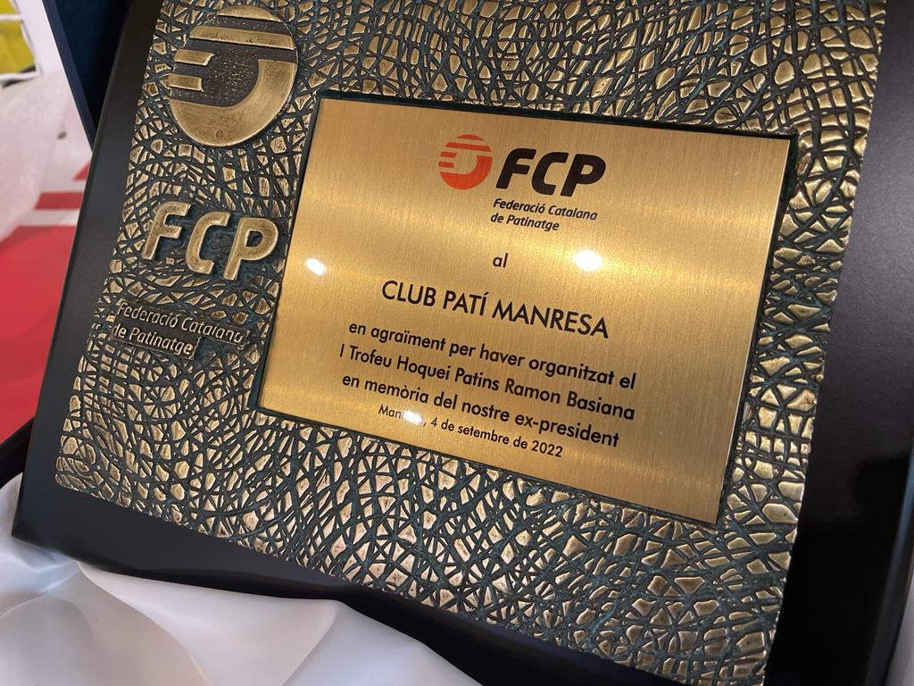 FCPatinatge tweet media