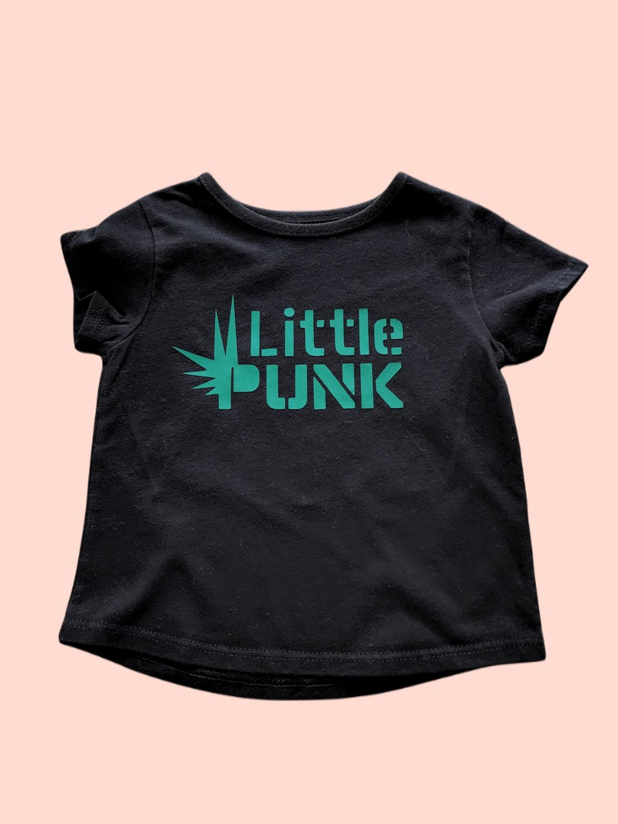 msangelateacher's tweet photo. Little #Punk #toddler  T-Shirt, Black and Green, Size 18M or 3T https://t.co/xFImtSVJSM via @Etsy https://t.co/Yf2NOmCwW7