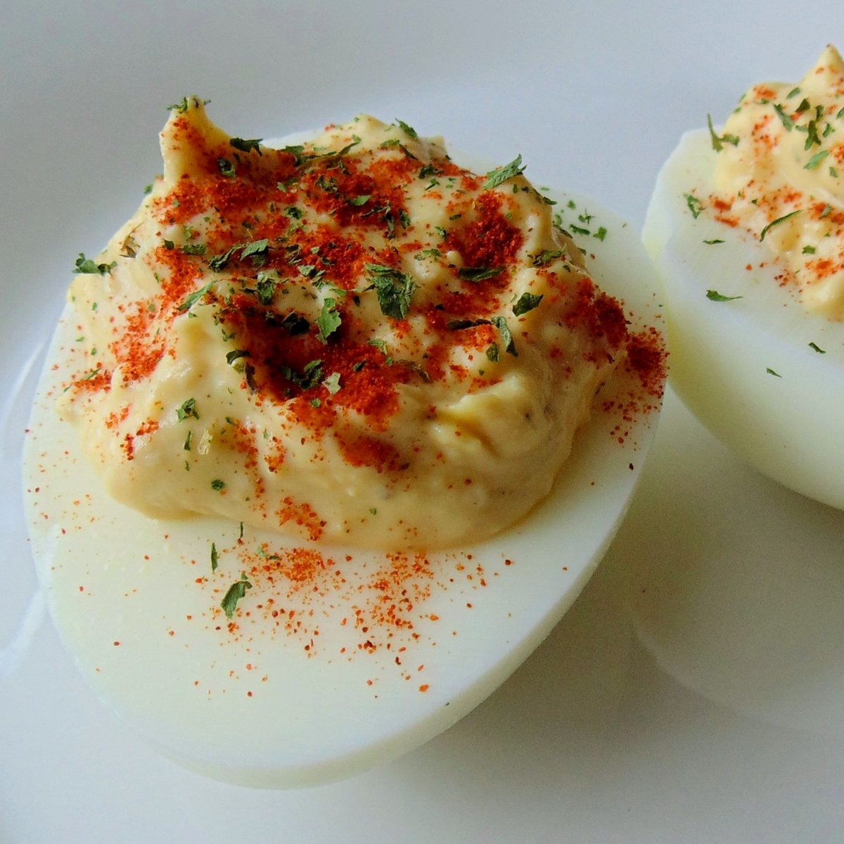 tombeechrealtor's tweet photo. You'll need to determine if these deviled eggs truly are perfect like the recipe says. #homemade #delicious  https://t.co/lnUtsMt5Ls https://t.co/ckJyfILJlJ