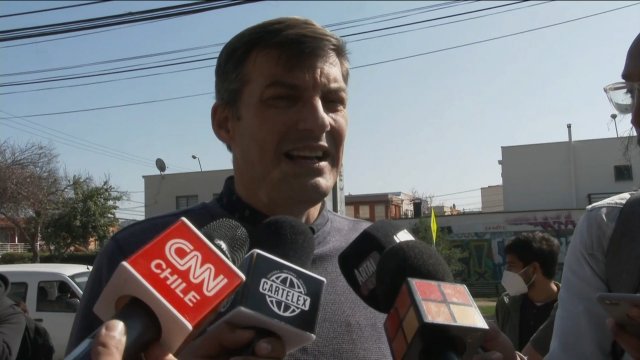 Cooperativa's tweet photo. [Video] Stingo: La nueva Constitución nos permitirá ser como un país europeo, con Estado democrático y social de derecho #CooperativaContigo https://t.co/UvD2RAxjHQ https://t.co/2u7NyaV100