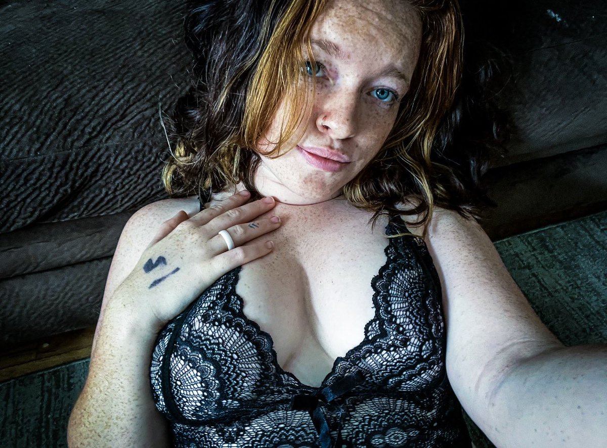 foxgrant22's tweet photo. #onlyfans #onlyfansgirl #Sellingcontents #lingerie #tits #sexy #follow https://t.co/JGug3IeBgx