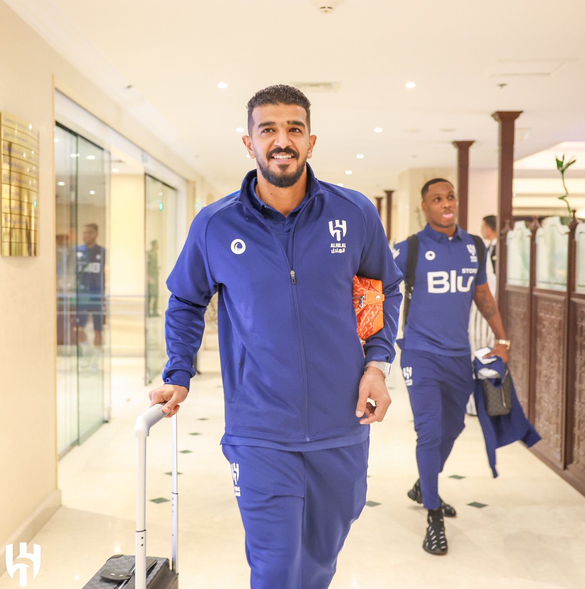 ahmad2man's tweet photo. ما شاء الله لا قوة الا بالله على حارس #الهلال عبدالله المعيوف .. حضور ذهني ممتاز وتطور بدني رائع بالحفاظ على رشاقته واهتمامه بالوزن .. برافو معيوف 🧤👏🏼

#الفتح_الهلال 

@almayuof https://t.co/pH0sBxoR3E