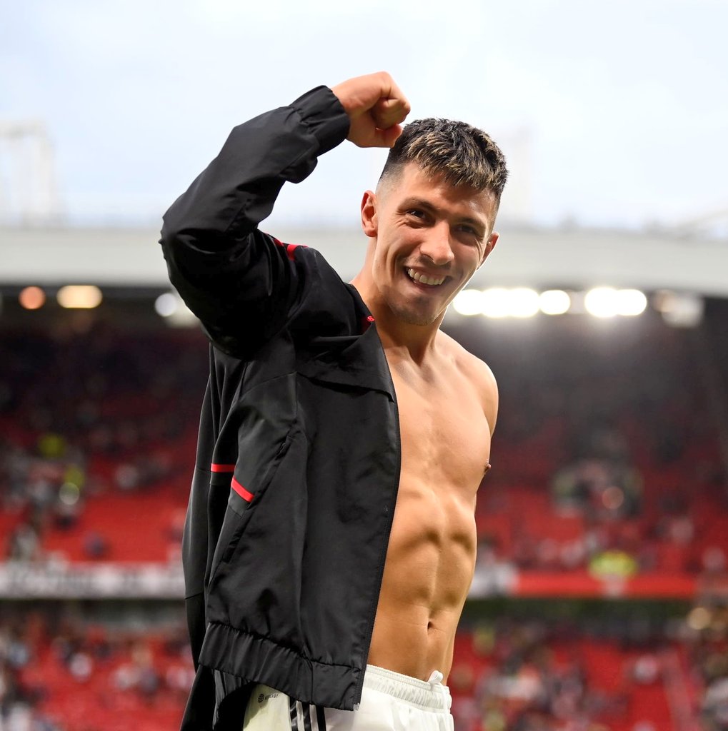 Lisandro Martinez!!!

LOVE YOU... MANCHESTER UNITED'S F**KING SHORT WARRIOR ❤️❤️❤️