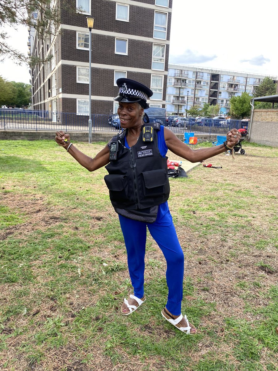 JoeWalkerUK's tweet photo. It was a busy weekend of #community events in #DeBeauvoir plus @PollyBillington & I held our first surgery of the month. Great to meet with and engage with so many local residents over the past few days. #helloagainhackney #hackneyspirit https://t.co/hP6lZamoK3